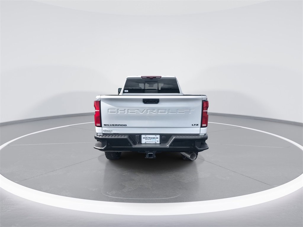 2025 Chevrolet Silverado 2500HD LTZ photo 7