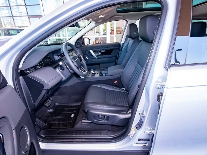 2025 Land Rover Discovery Sport S photo 33