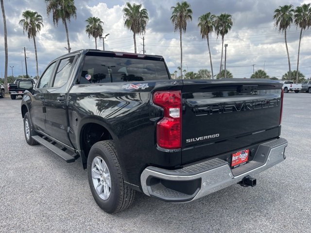 2025 Chevrolet Silverado 1500 photo 3