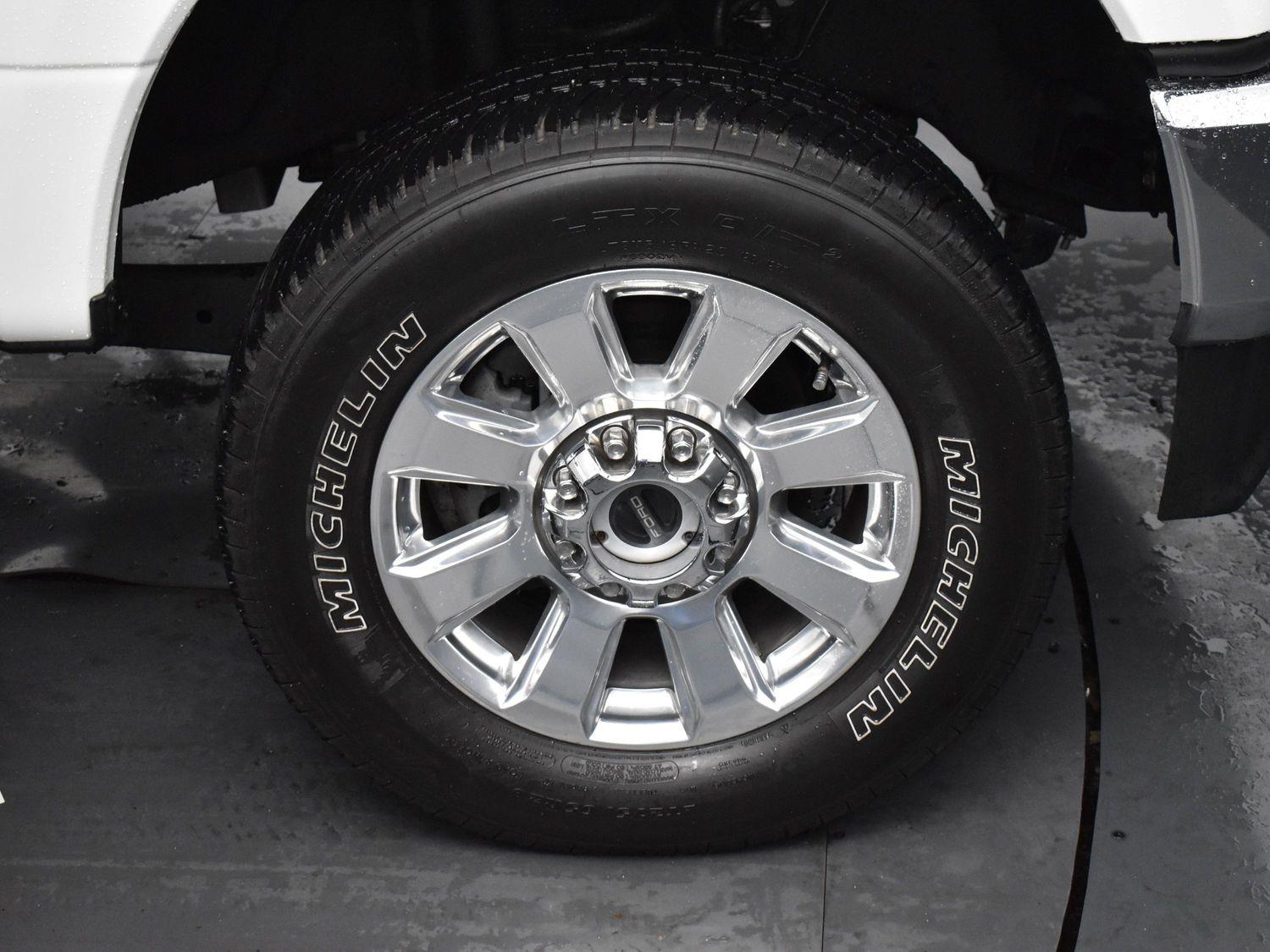 2022 Ford F-250 Platinum photo 30