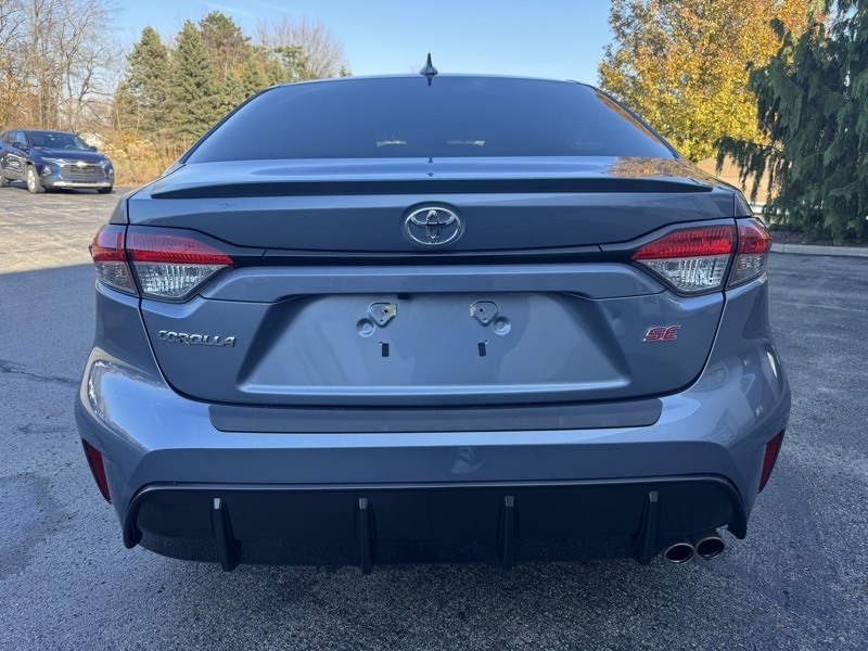 2023 Toyota Corolla SE photo 4