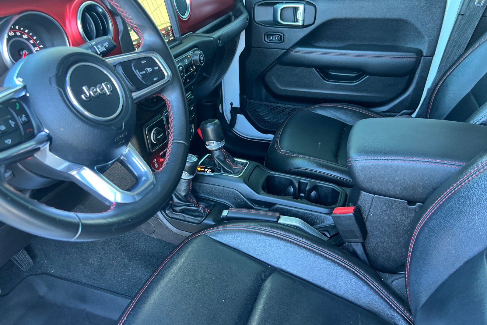 2022 Jeep Gladiator Rubicon photo 6