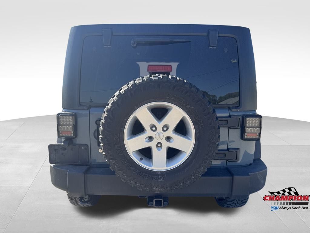 2015 Jeep Wrangler Unlimited Sport photo 9
