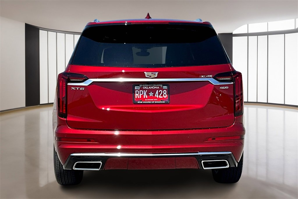 2025 Cadillac XT6 Premium Luxury photo 4