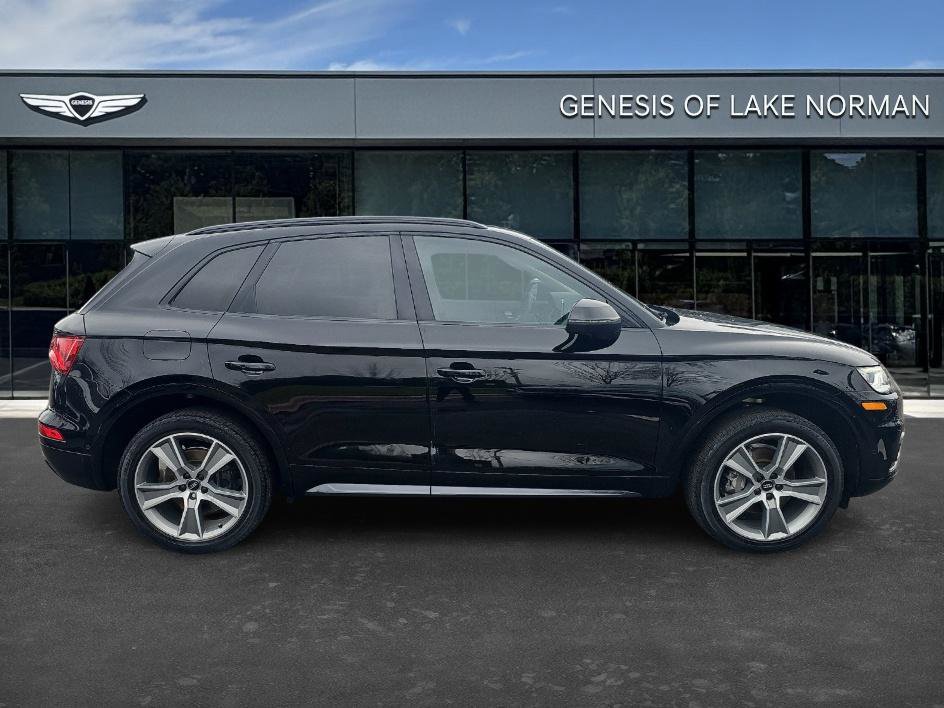 2020 Audi Q5 Premium Prestige photo 2