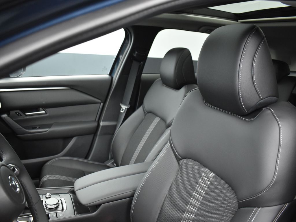 2025 Mazda CX-50 2.5 S Premium photo 9
