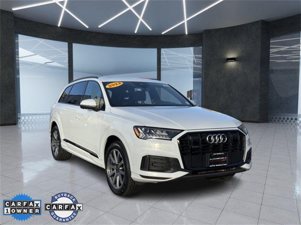 2022 Audi Q7 Premium Plus's photo
