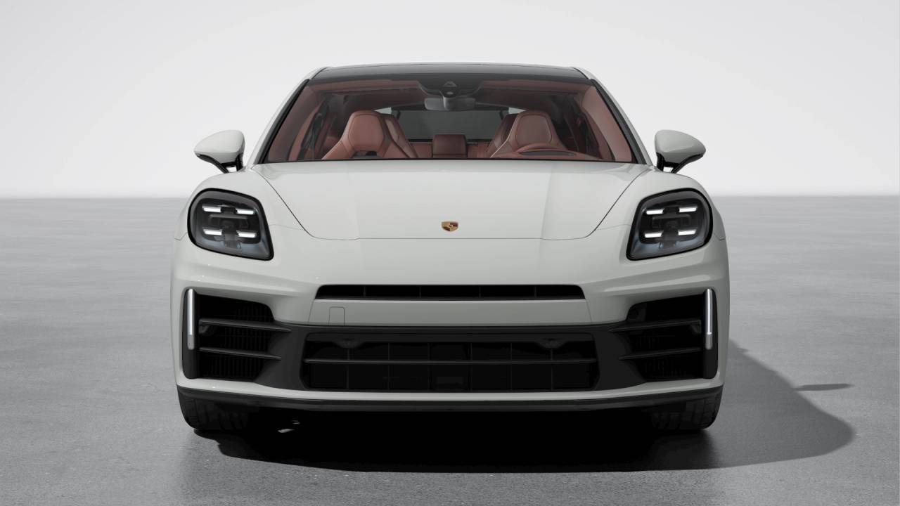 2026 Porsche Panamera 4 photo 3