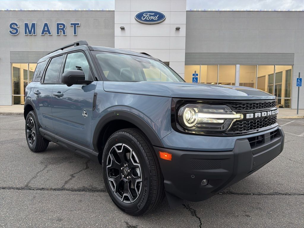 2025 Ford Bronco Sport Outer Banks's photo