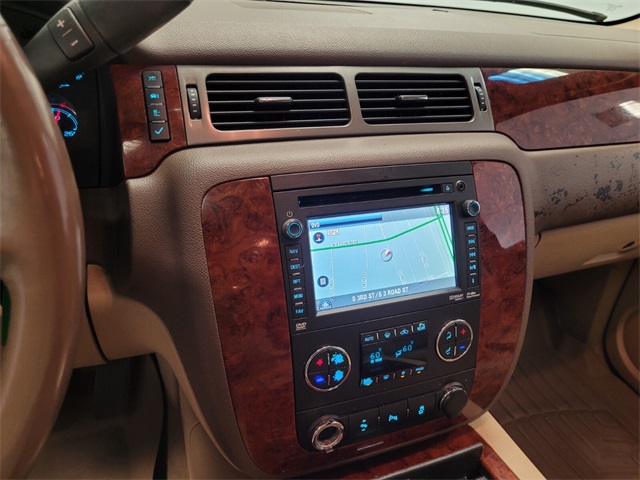 2012 Chevrolet Suburban 1500 LTZ photo 19