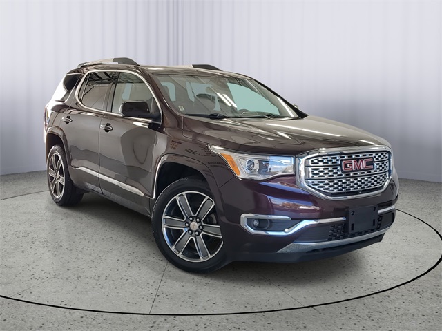 2017 Gmc Acadia Denali photo 2