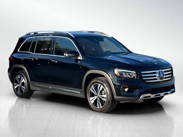 2024 Mercedes Benz GLB 250 4MATIC photo 3