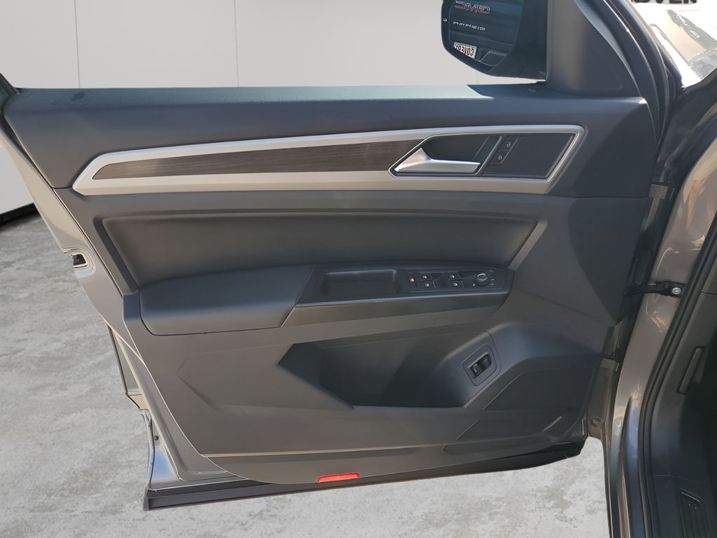 2019 Volkswagen Atlas V6 SEL photo 25