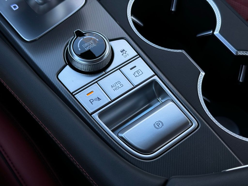 2025 Genesis G70 3.3T Sport Advanced photo 34