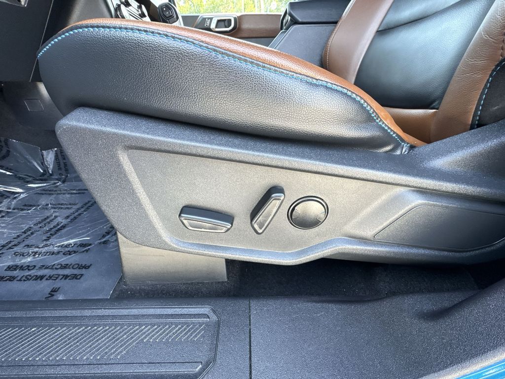 2023 Ford Bronco Outer Banks photo 14