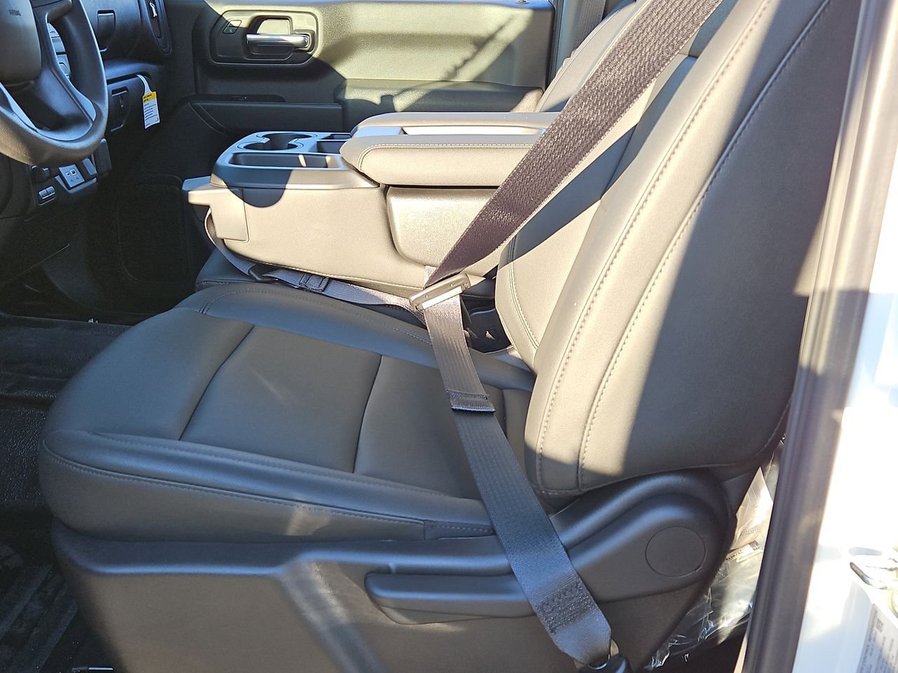 2024 Chevrolet Silverado 3500HD Work Truck photo 2