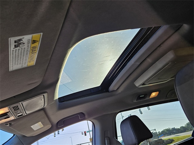 2023 Honda Odyssey Touring photo 4