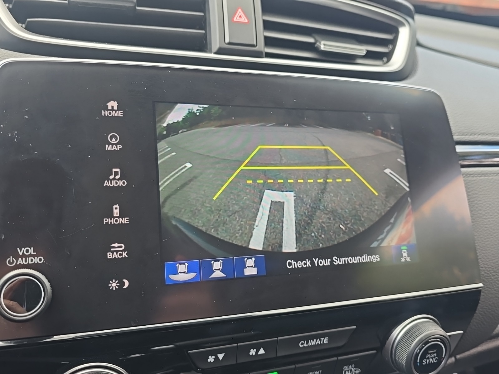 2018 Honda CR-V Touring photo 18