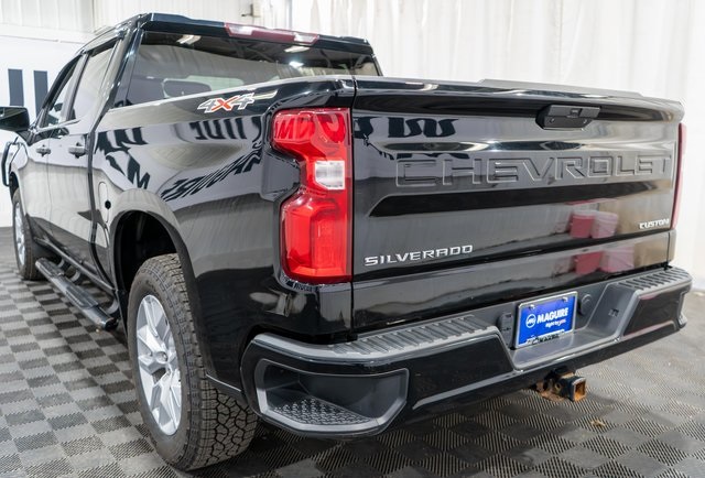 2020 Chevrolet Silverado 1500 Custom photo 3