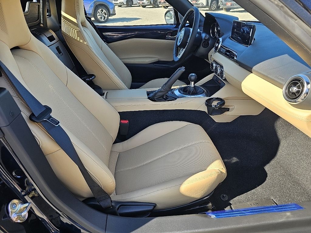 2025 Mazda MX-5 Miata Miata Grand Touring photo 13