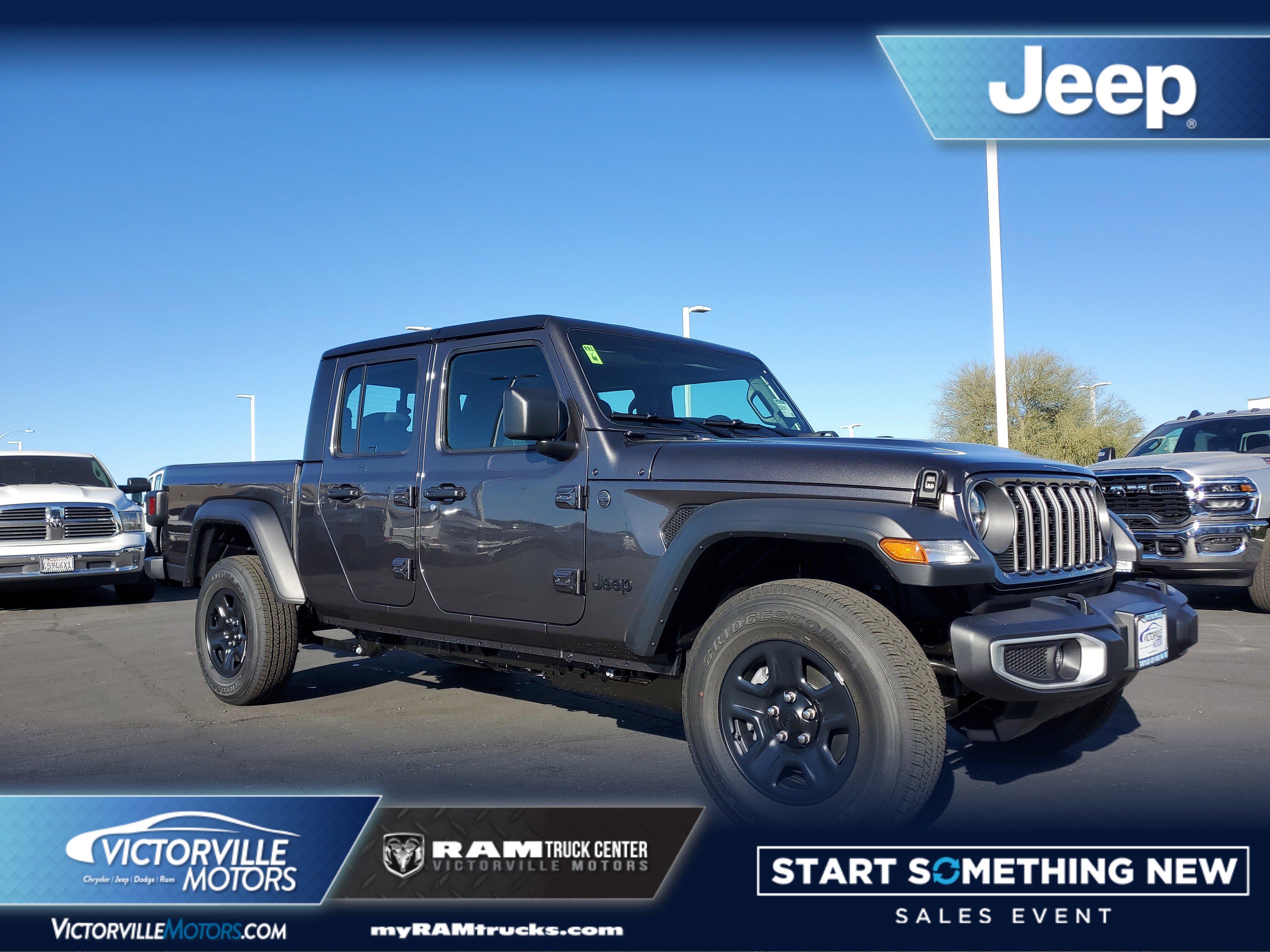 2026 Jeep Gladiator Sport's photo