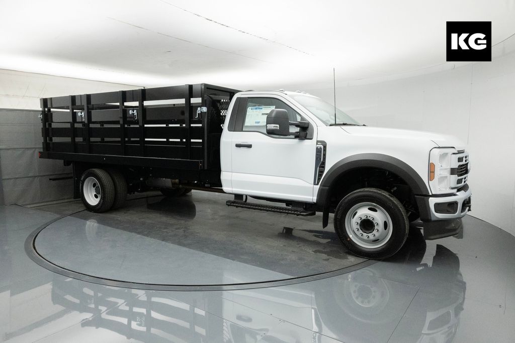 2025 Ford F-450 Super Duty Chassis Cab