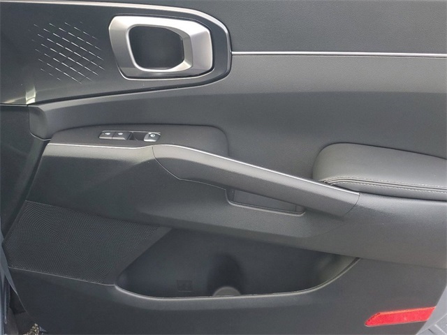 2025 Kia Sorento LX photo 26