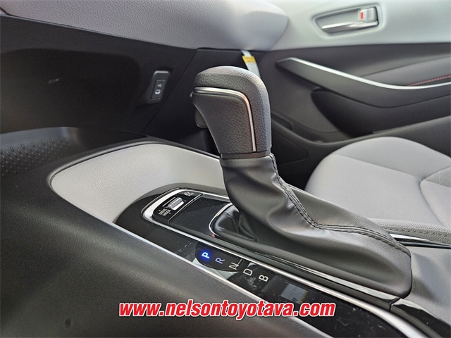 2025 Toyota Corolla Hybrid SE photo 12