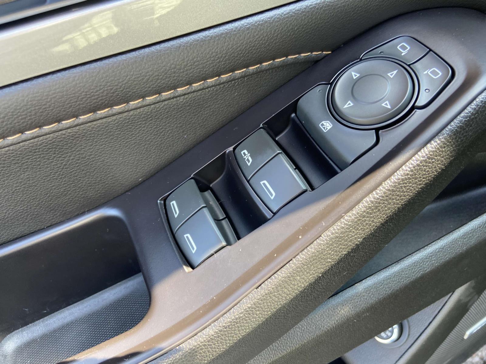 2020 Chevrolet Traverse Leather photo 5