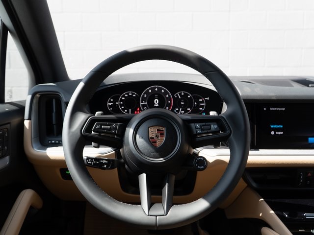 2026 Porsche Cayenne photo 23