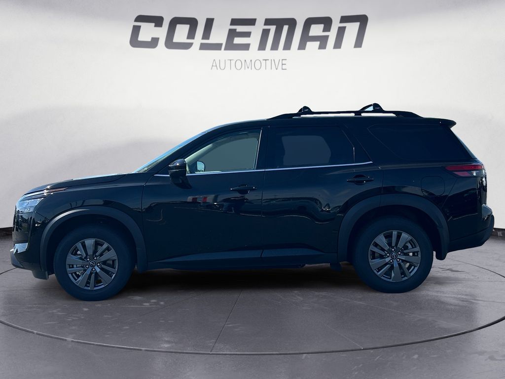 2025 Nissan Pathfinder SV photo 2