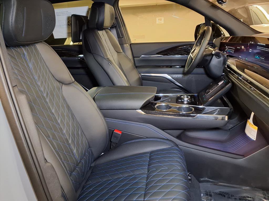 2026 Cadillac Escalade IQ Sport photo 6