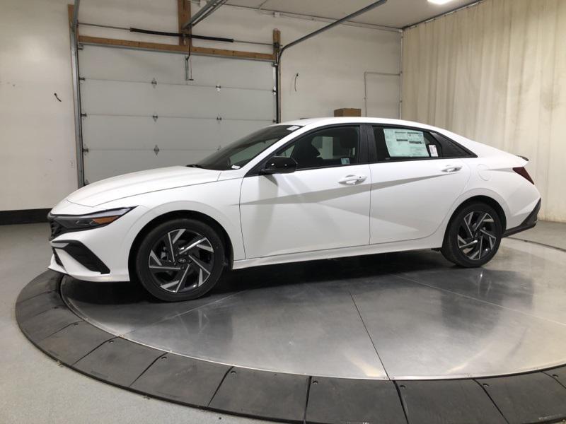 2025 Hyundai Elantra Hybrid SEL Sport photo 4