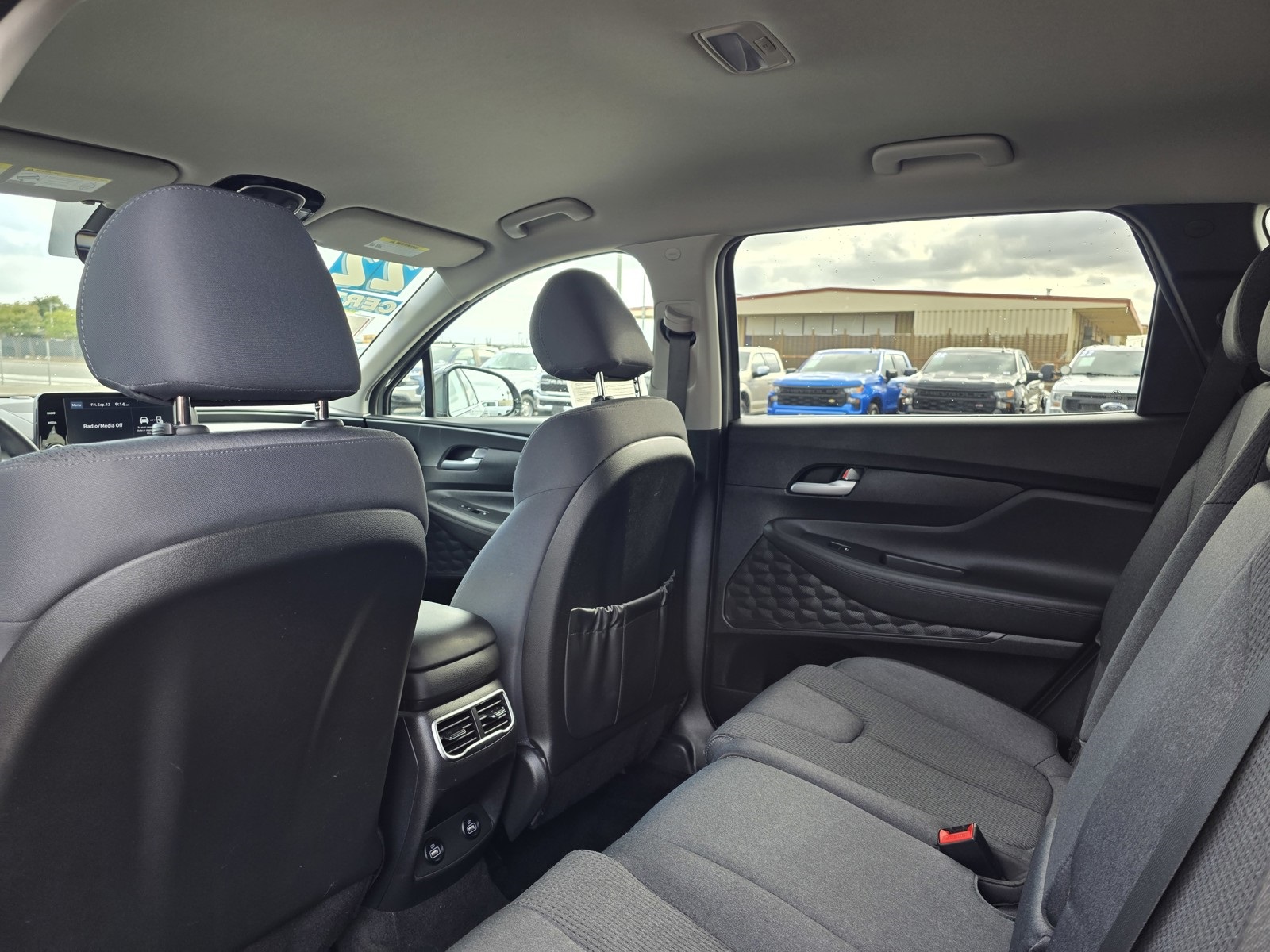 2022 Hyundai Santa Fe SEL photo 15