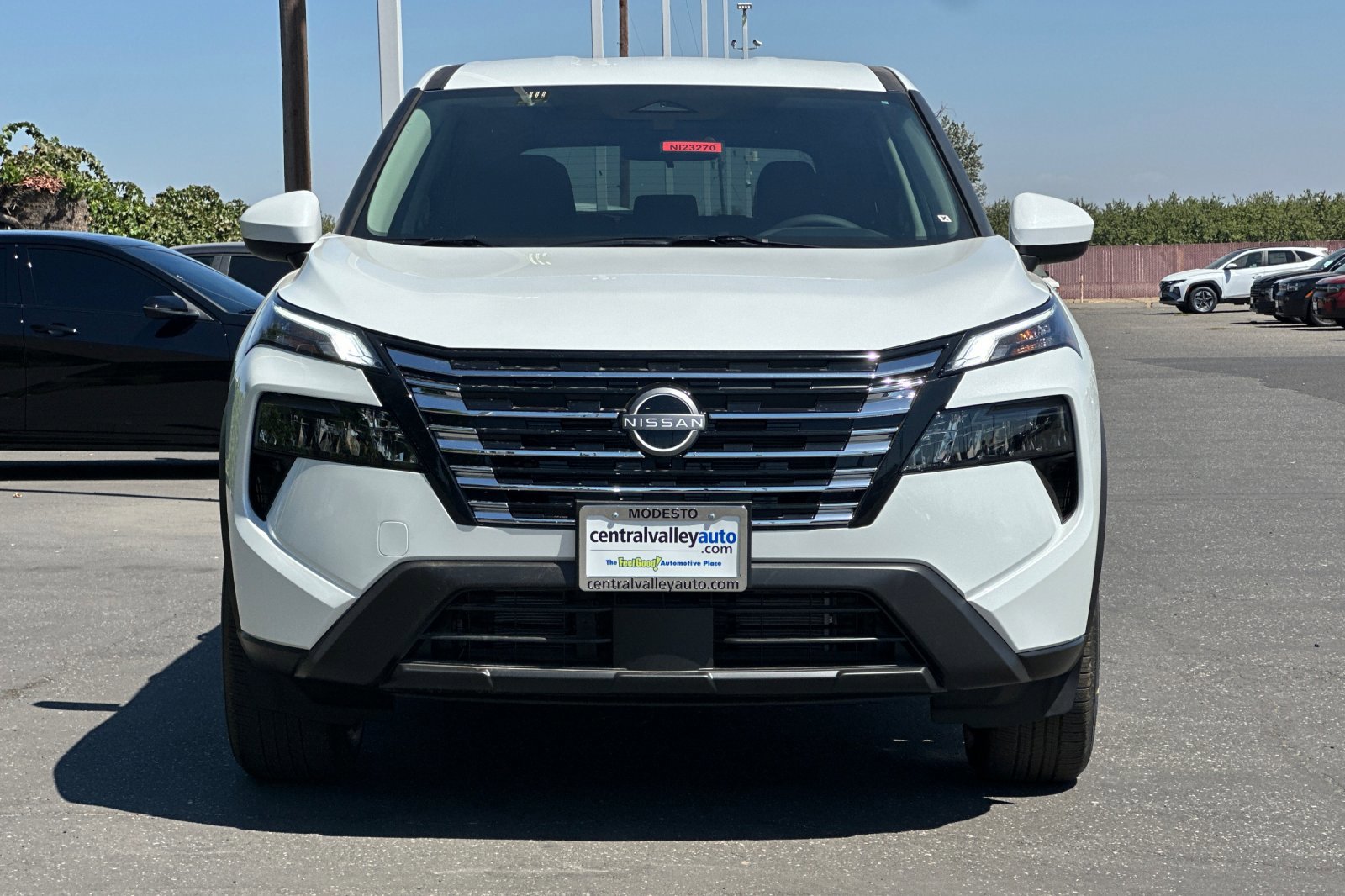 2026 Nissan Rogue SV photo 5
