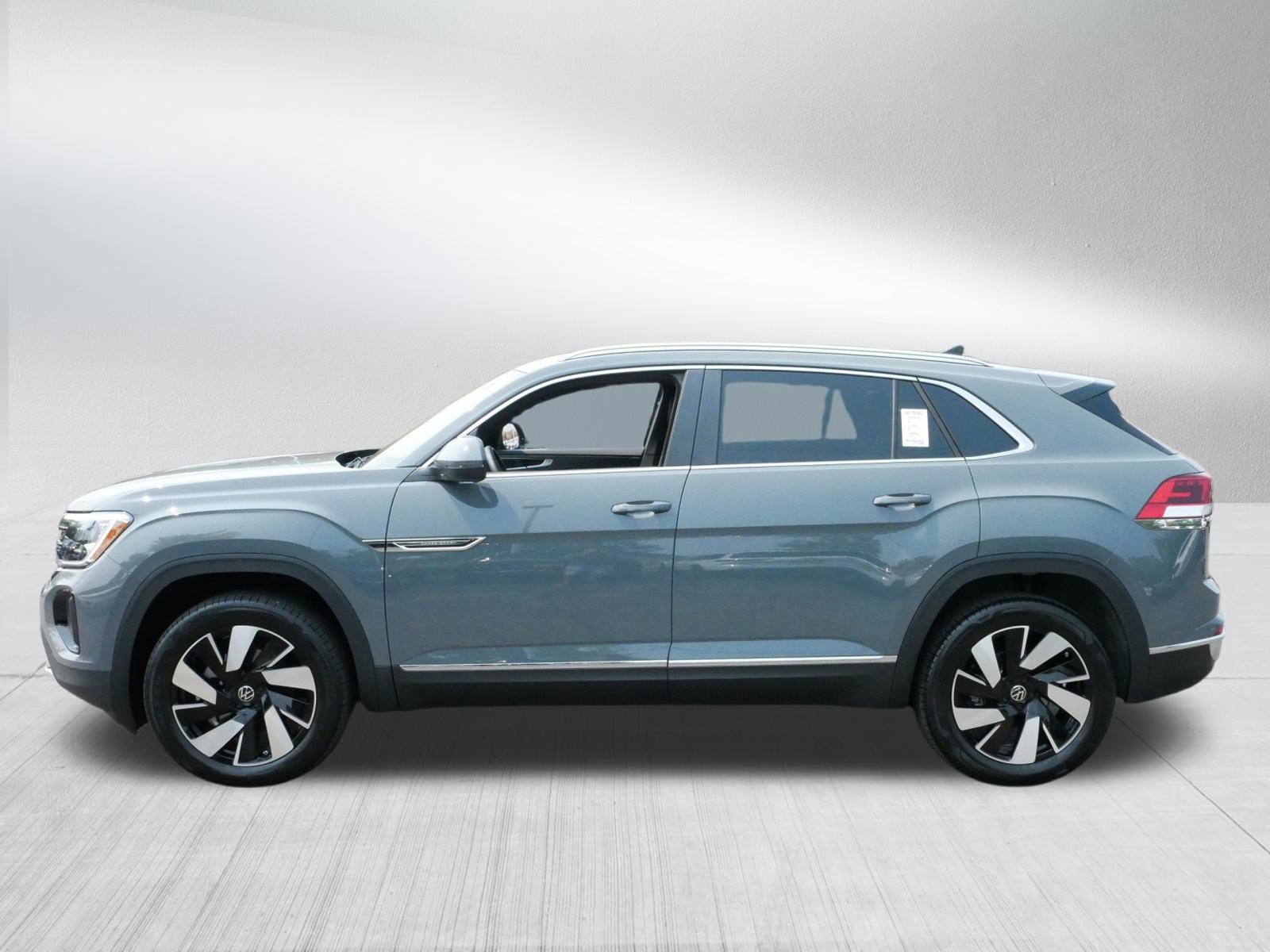 2025 Volkswagen Atlas Cross Sport SEL photo 4