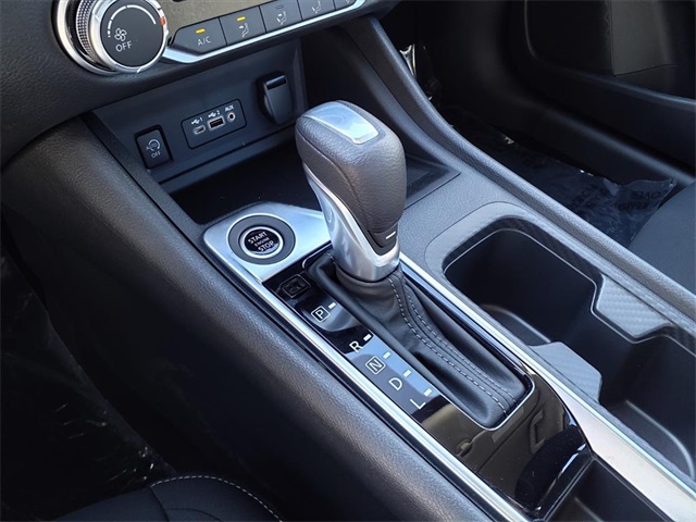 2025 Nissan Sentra SV photo 15