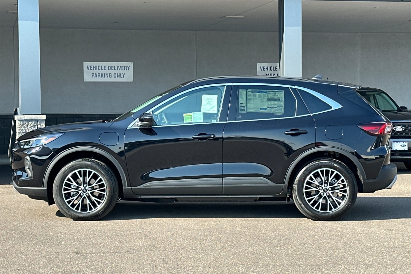 2025 Ford Escape Plug-In Hybrid Base photo 6