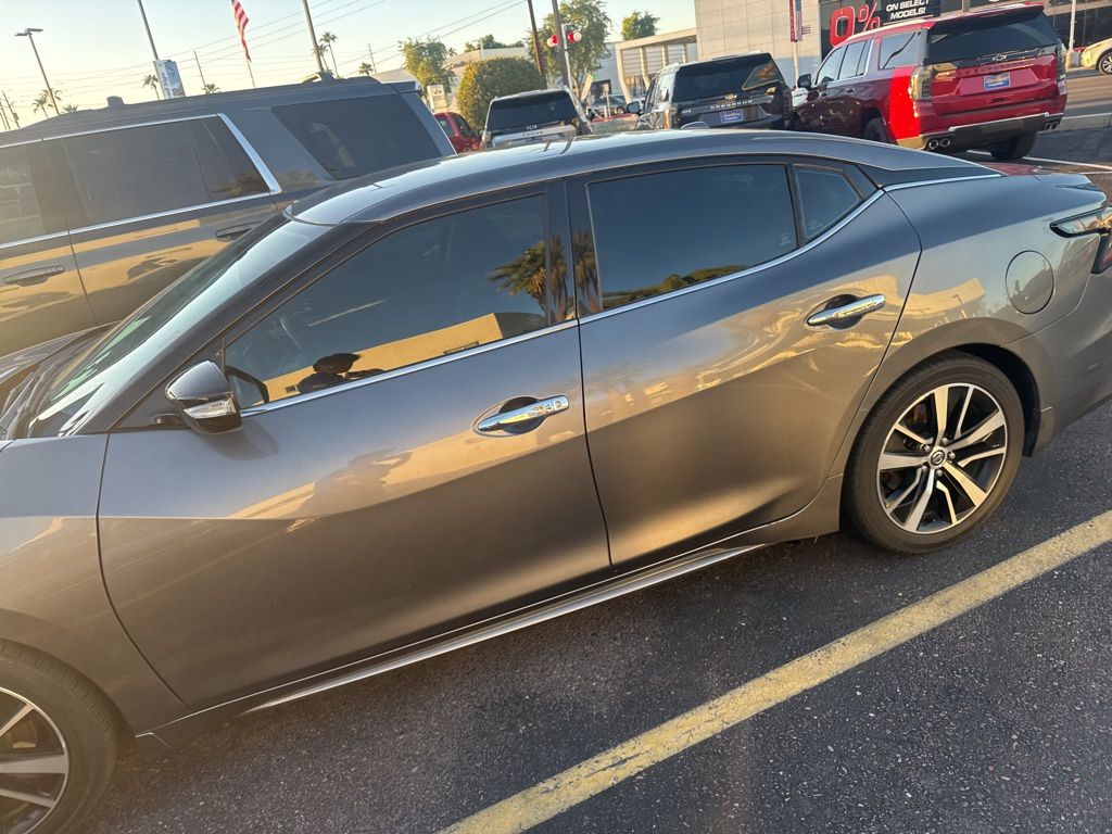 2021 Nissan Maxima SV photo 13