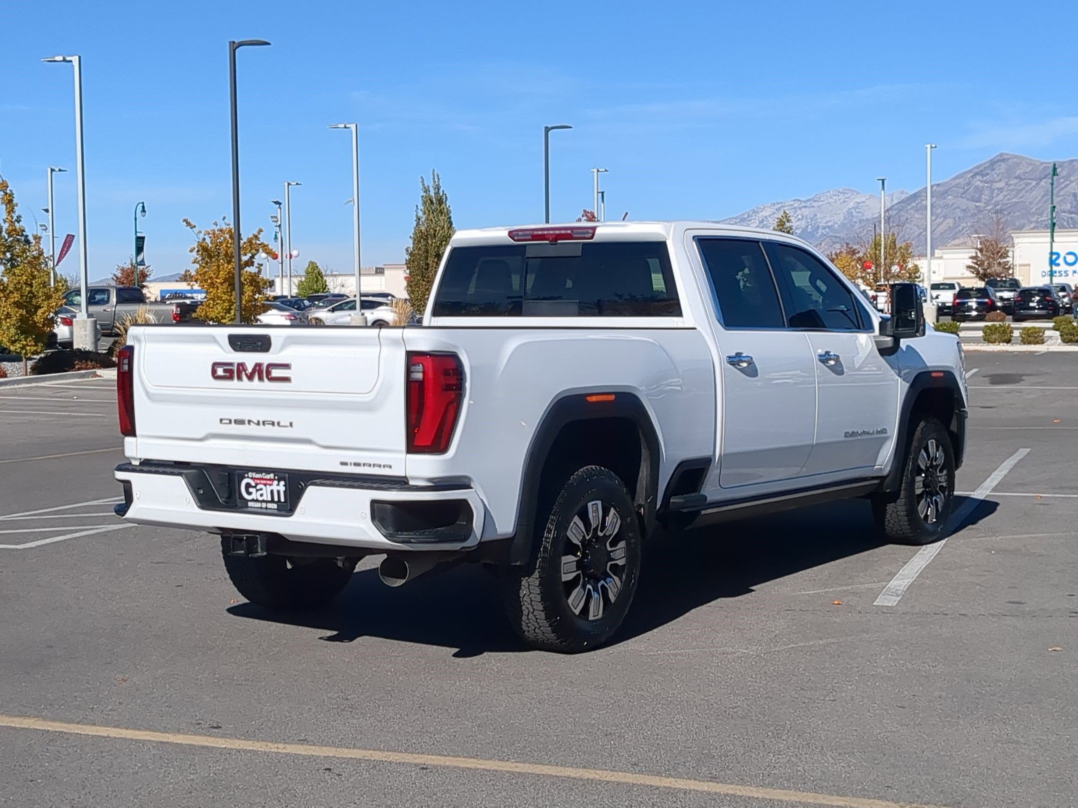 2024 Gmc Sierra HD Denali photo 3
