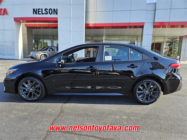 2025 Toyota Corolla SE photo 3