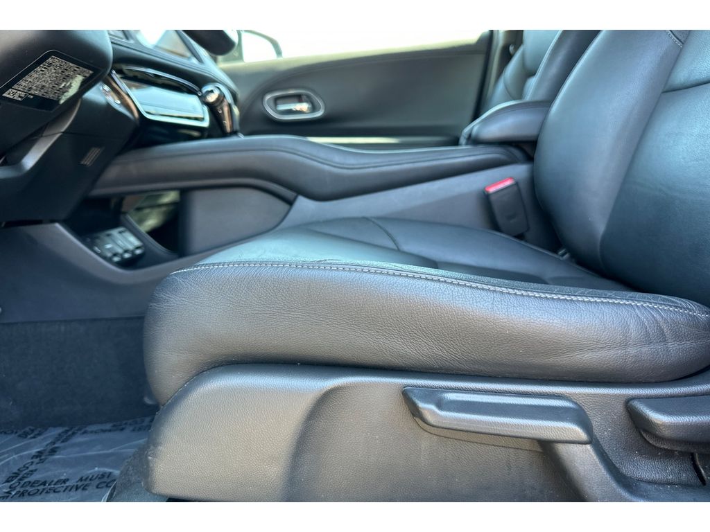 2018 Honda HR-V EX-L photo 11