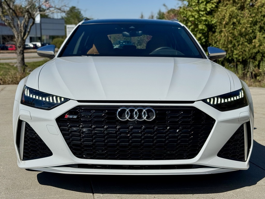 2021 Audi RS 6 Avant Base photo 3