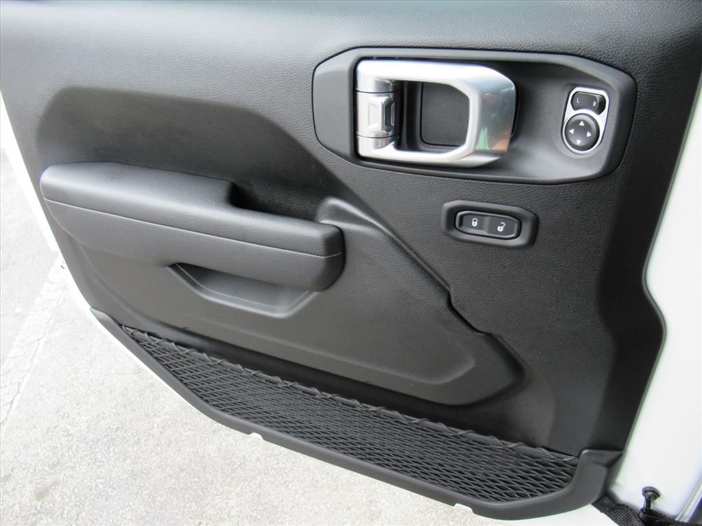 2024 Jeep Gladiator Mojave photo 28