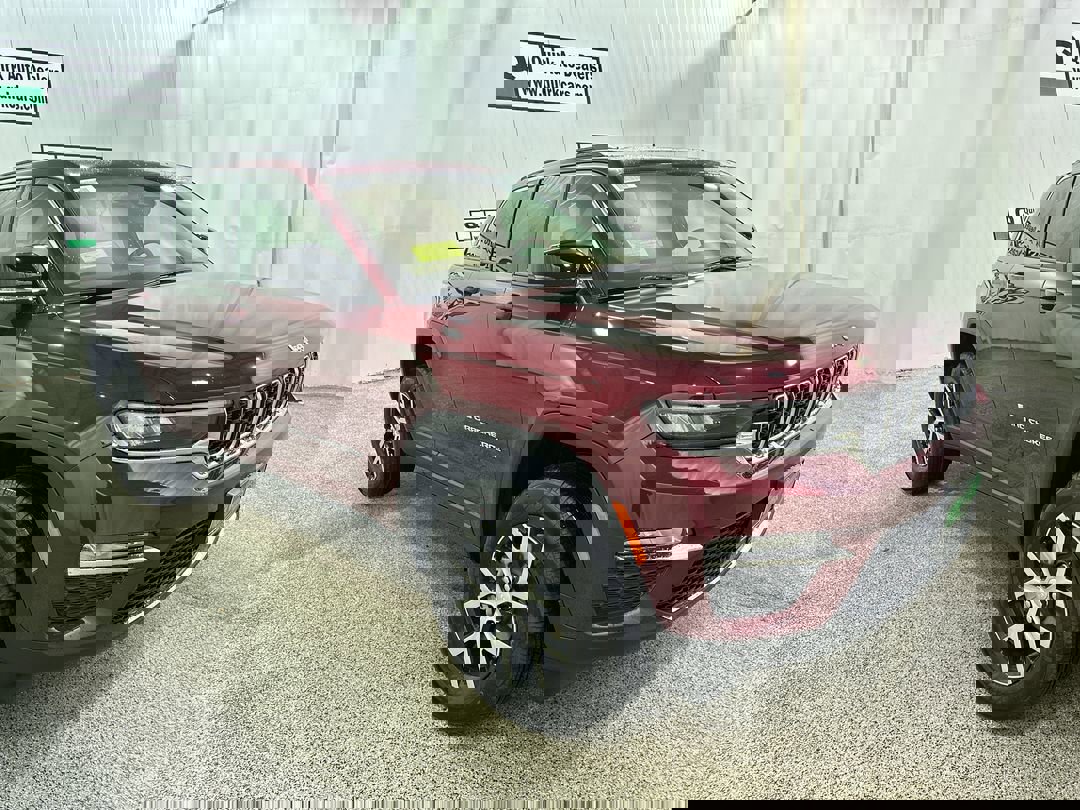 2025 Jeep Grand Cherokee Limited's photo