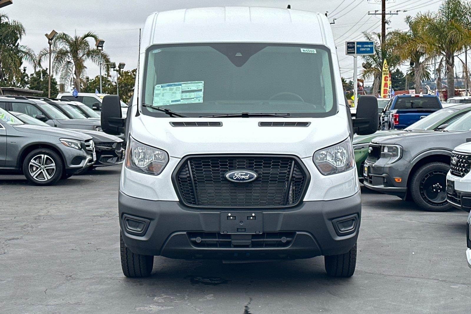 2025 Ford Transit Cargo Van photo 4
