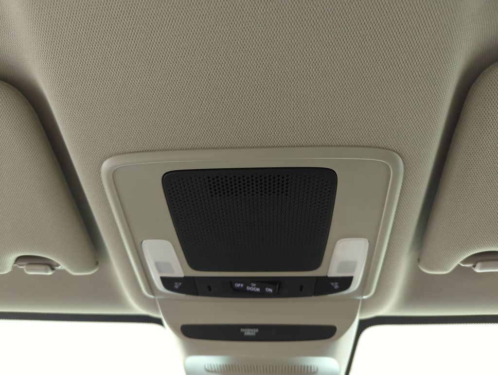 2026 Honda HR-V LX photo 18