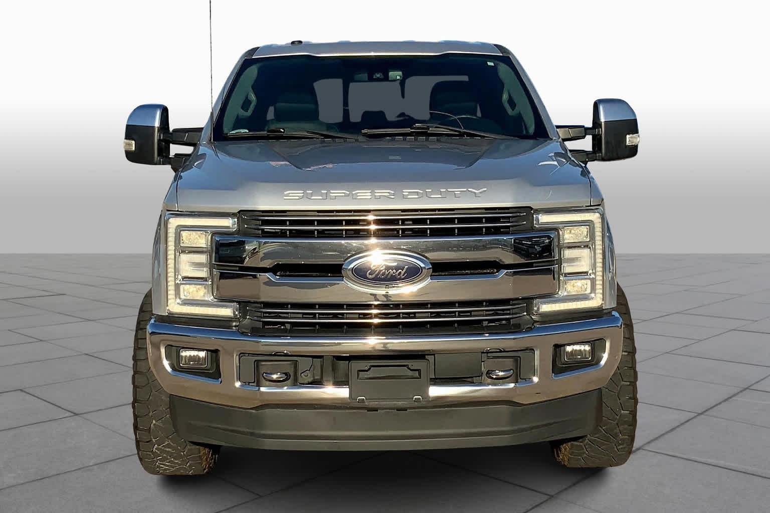 2018 Ford F-250 Lariat photo 3