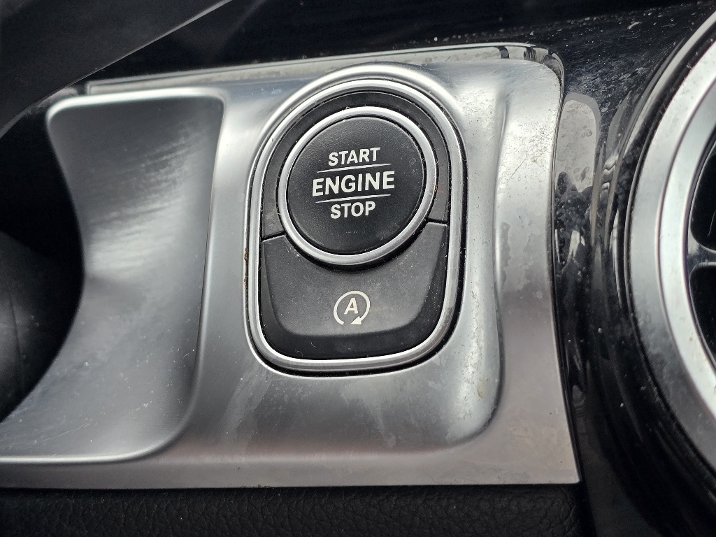 2021 Mercedes Benz GLB 250 photo 16