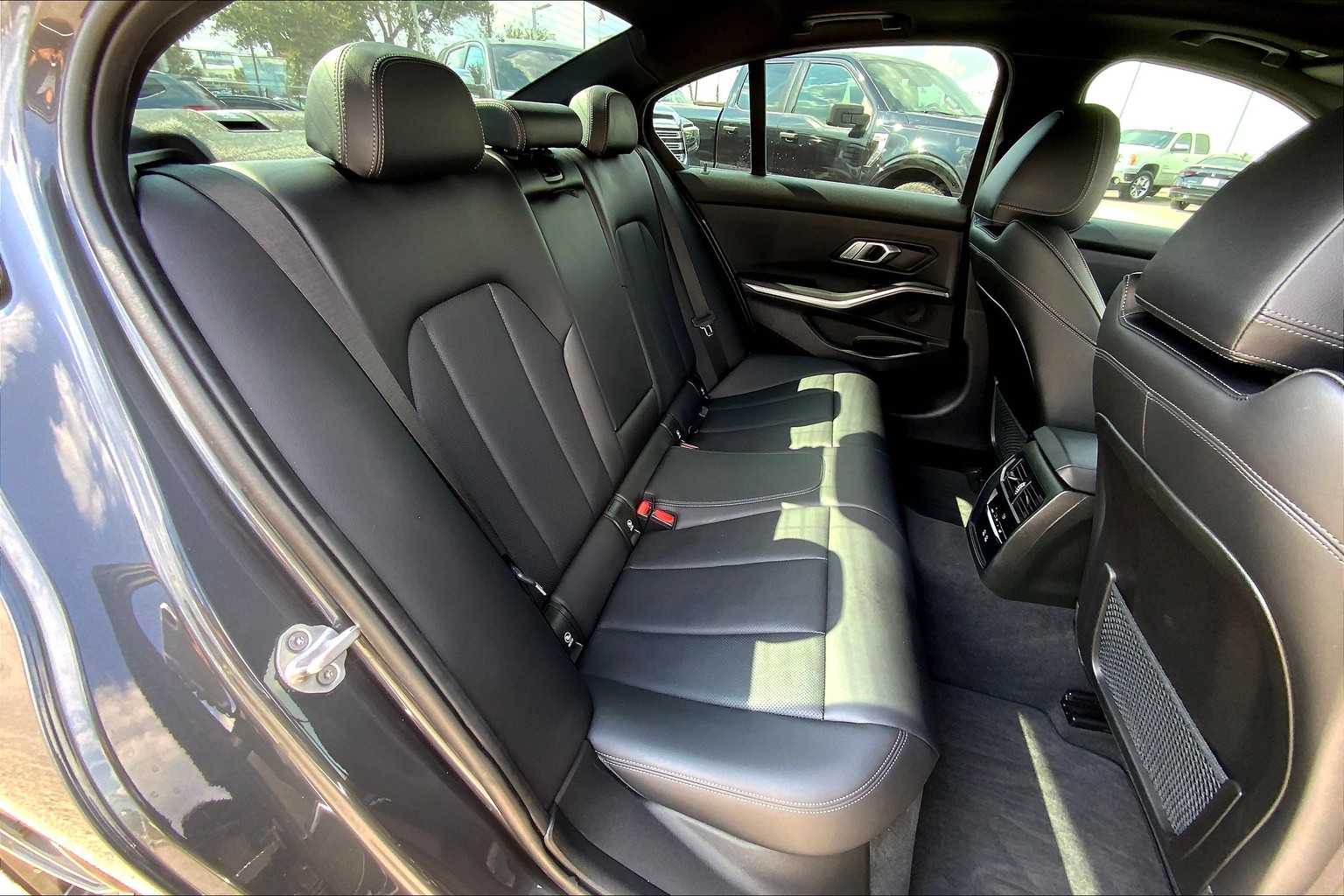 2022 Bmw 330i photo 19